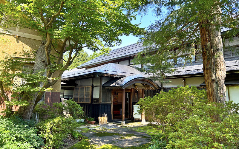 旧本郷家写真1