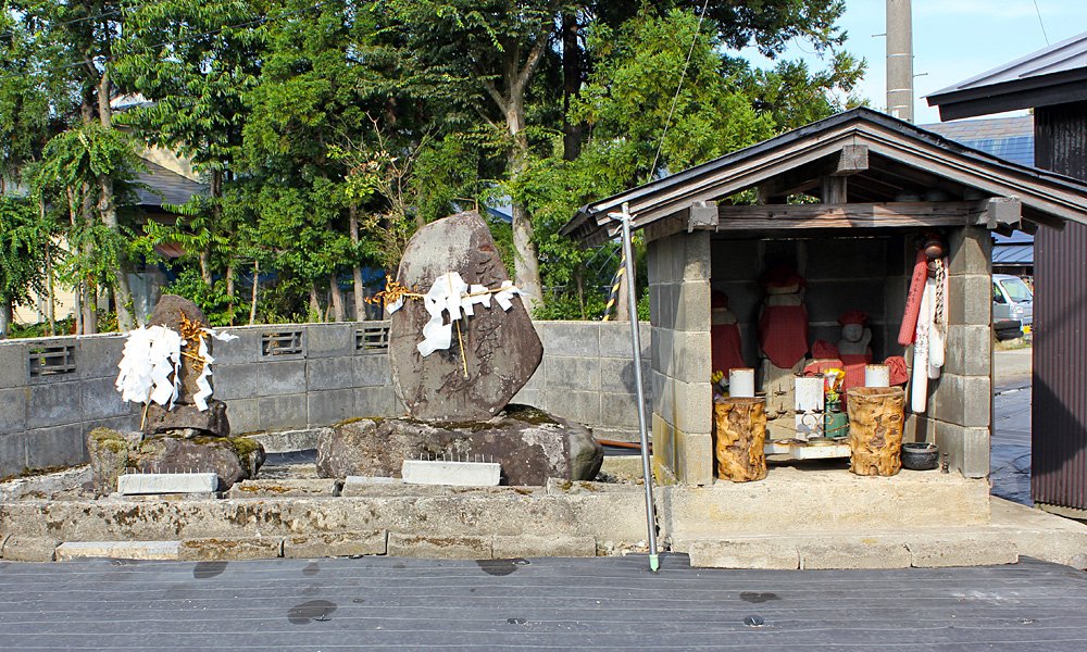 石川理紀之助翁記念碑
